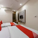 Hotel O Bhavya