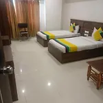 Hotel R R