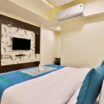 Hotel O Red Apple