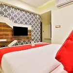 Hotel O Red Apple