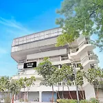 Super Hotel O Navrangpura Cg Road