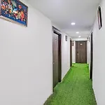 Super Hotel O Navrangpura Cg Road