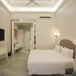 Hotel Hillock Ahmedabad