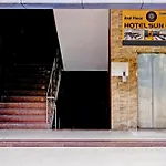 Hotel O Angel Park