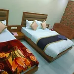 Hotel Green Park,Ahmedabad
