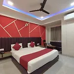 Hotel Avadh Palace, Subhash Bridge, Ahmedabad