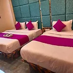 Hotel Karnavati