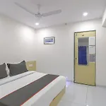 Hotel O La Veera