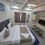 Hotel Hill Top