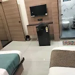 Hotel Paris Plaza