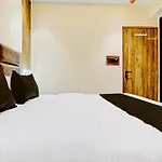 Hotel O Meet Palace