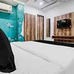Super Collection O Maninagar Near Railway Station Formerly A1 Residency