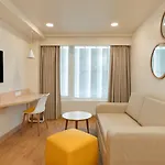 Bloom Hotel Sg Highway