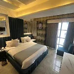 Hotel Pelican
