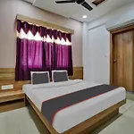 Hotel O Nik Palace