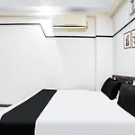 Super Collection O Ashram Road Near Sardar Bridge Formerly Hotel Apple Inn