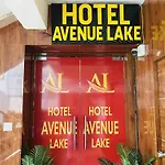 Hotel Avenue Lake