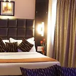 Hotel Takshashila