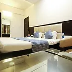 Zo Rooms Navrangpura Commerce College