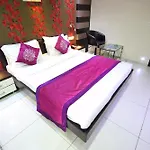 Oyo Rooms Usmanpura Ashram Road