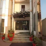 Hotel Airport Residency