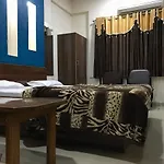Hotel Rajratna