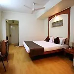 Oyo Rooms Income Tax Ashram Road 2