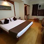 Oyo Rooms Income Tax Ashram Road 2