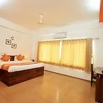 10Blossoms Signature Service Apartment