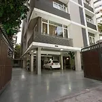 10 Blossoms Serviced Apartments Navrangpura