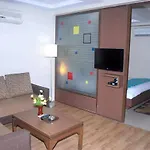 Hotel Corporate Residency