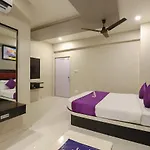 Apollo Hotel