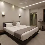 Hotel Carrefour