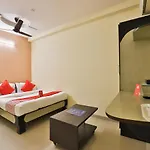 Oyo 8376 Hotel Angel Plaza
