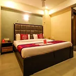 Oyo 8786 Hotel Maan Residency
