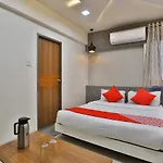 Hotel Shiv Ganga