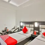 Oyo 2351 Hotel Golden Plaza