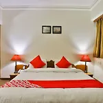 Hotel Pinnacle