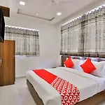 Oyo 19303 Hotel Sungold