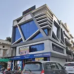 Oyo 11557 Hotel Maharaja Palace