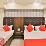 Oyo 12654 Hotel Sunshine
