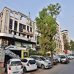 Oyo 12229 Hotel Sarvagya