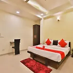 Oyo 6684 Hotel Park Sangam