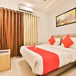 Oyo 3914 Hotel Legend