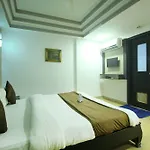 Oyo Rooms Gurdwara Sg Highway 2