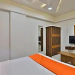 Hotel Shiv Ganga