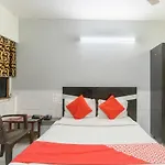 Oyo 13535 Aakash