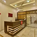 Hotel Kamran Palace