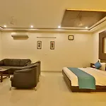 Hotel Kamran Palace