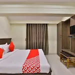 Hotel Radhe Residency